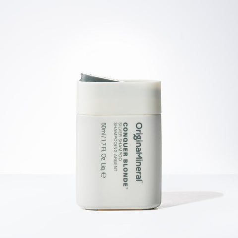 O&M CONQUER BLONDE SHAMPOO MINI (1.7OZ)